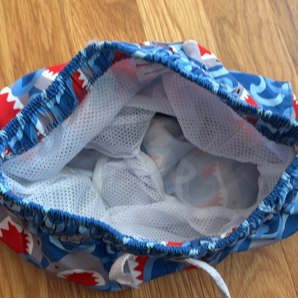 18-24M Hanna Anderson Shark Swim Trunks - Picture 5 of 6